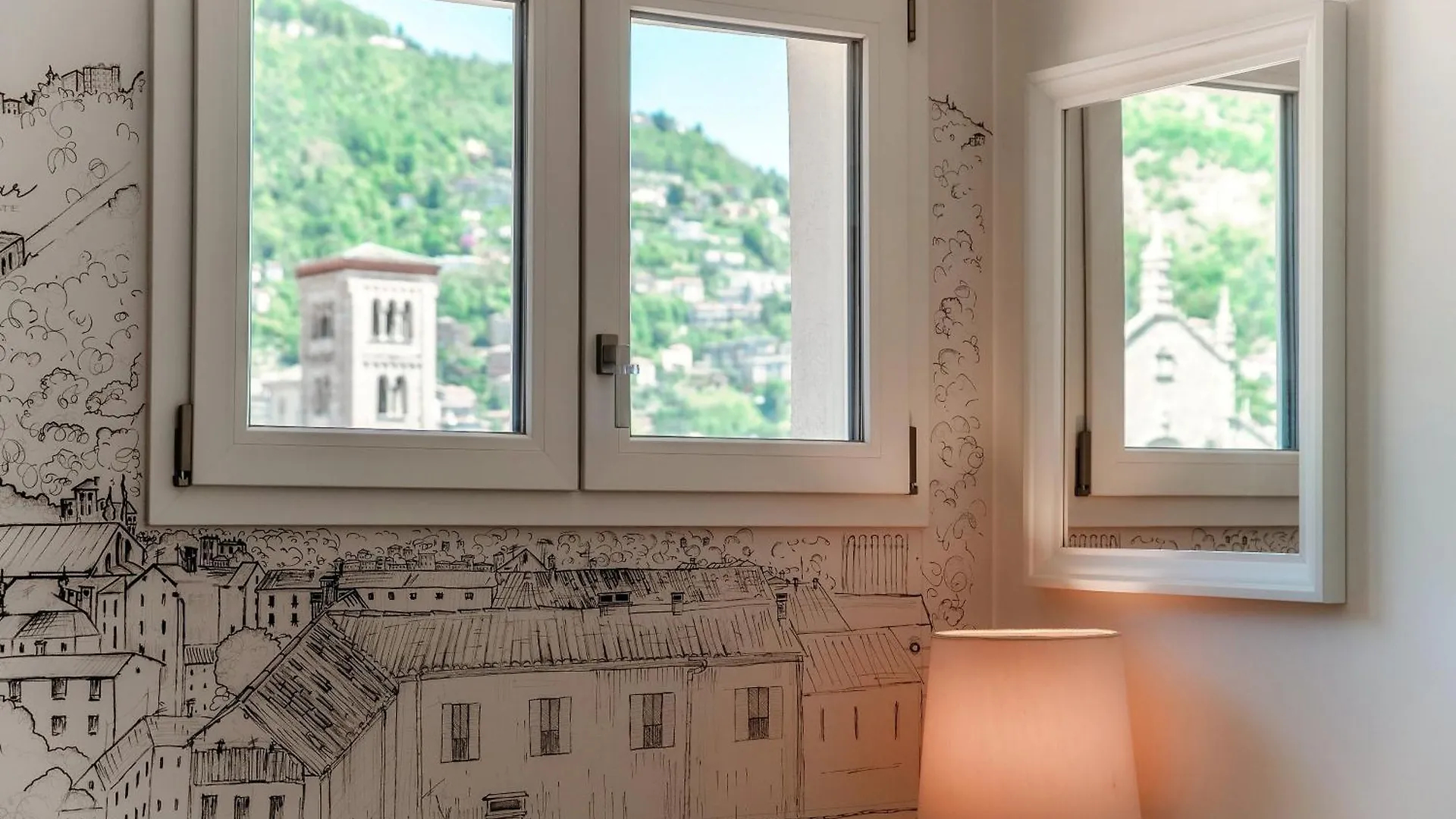 Casa Luna By Quokka 360 - Como Cathedral And City View